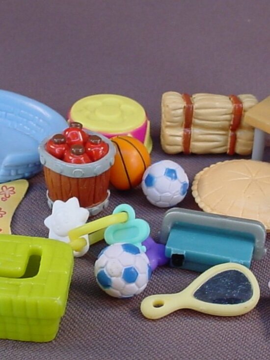Epoch Other - Hamtaro Lot Of Playset Accessories, Early 2000's Epoch And Hasbro, Vintage Toys